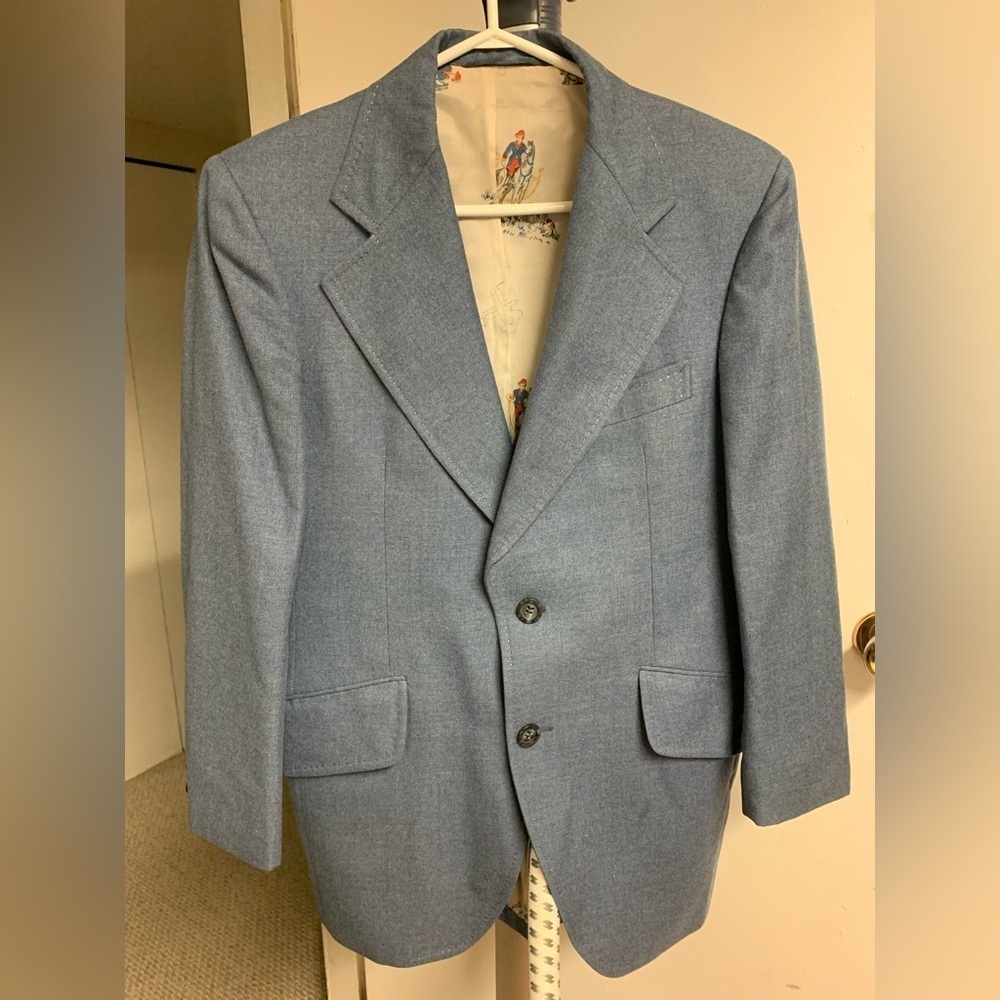 Fitted tailored wool blue suit
